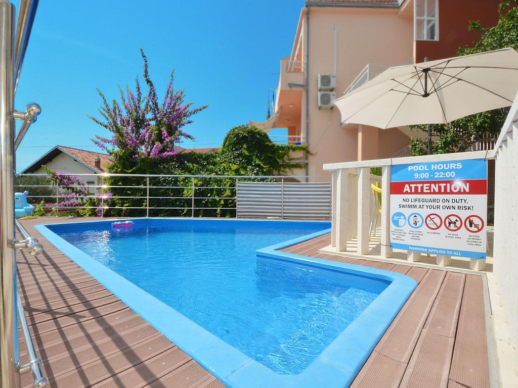 La Bodega Apartments Trogir Exteriör bild