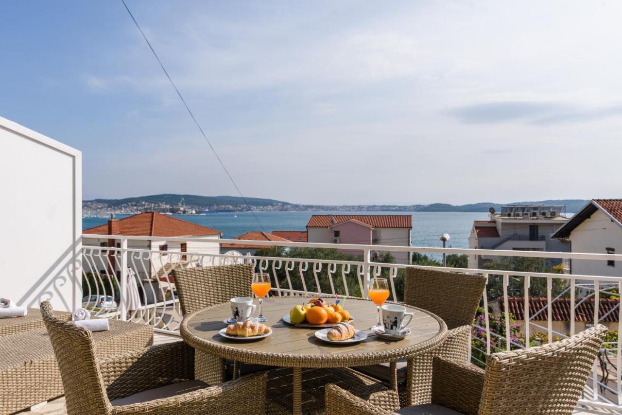 La Bodega Apartments Trogir Exteriör bild