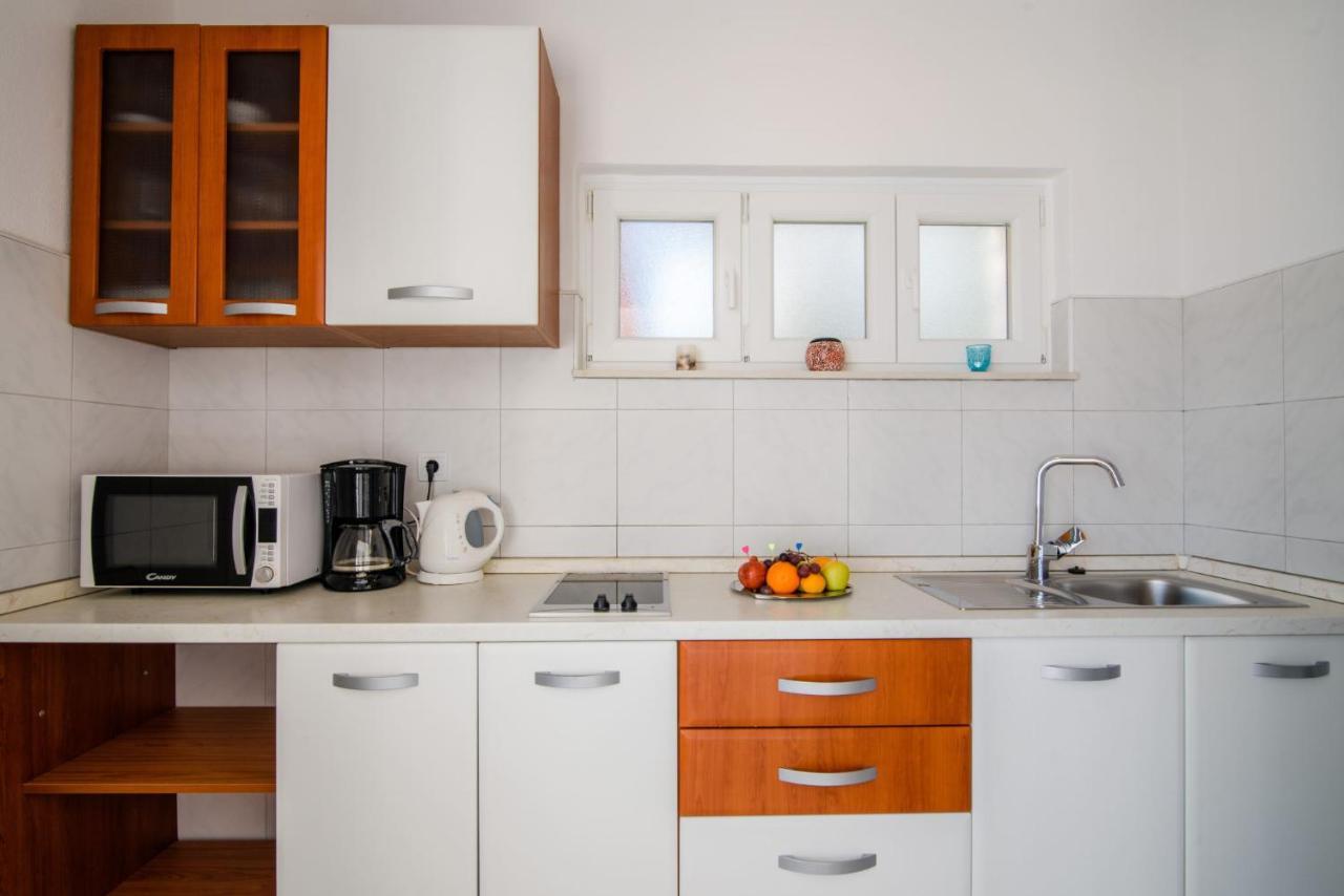 La Bodega Apartments Trogir Exteriör bild
