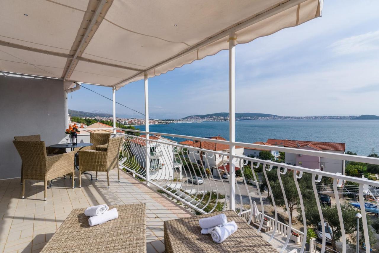 La Bodega Apartments Trogir Exteriör bild