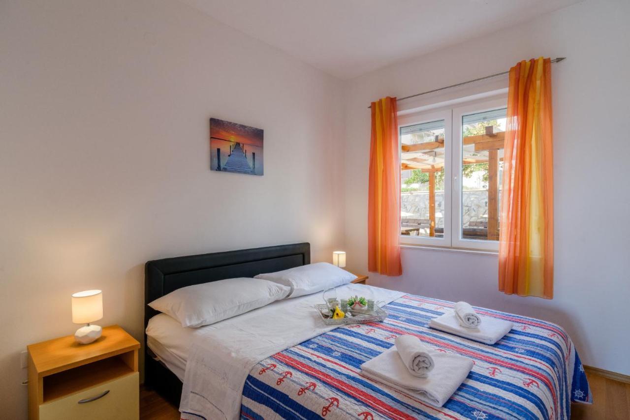 La Bodega Apartments Trogir Exteriör bild