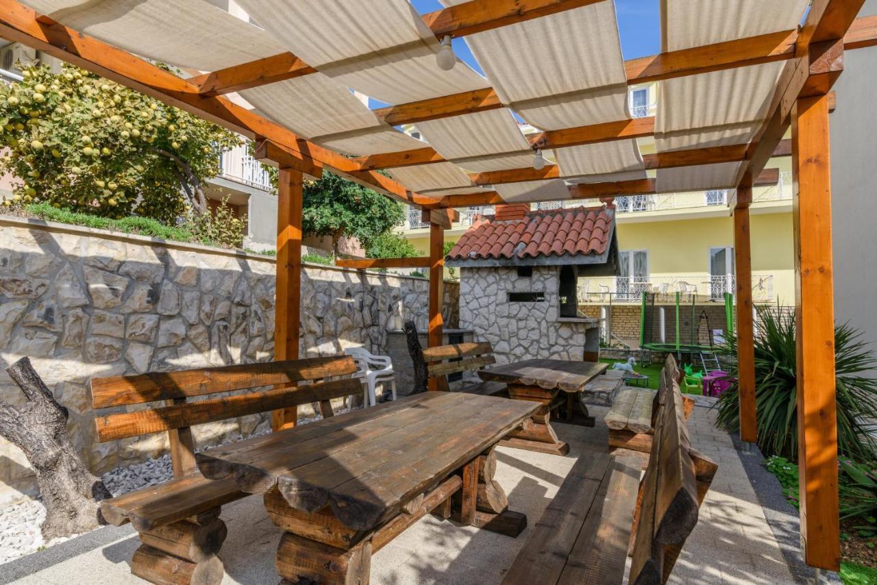La Bodega Apartments Trogir Exteriör bild
