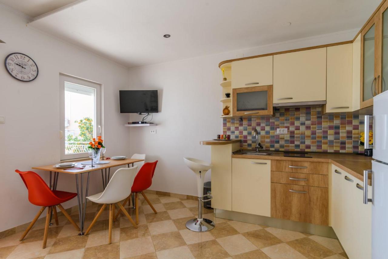 La Bodega Apartments Trogir Exteriör bild